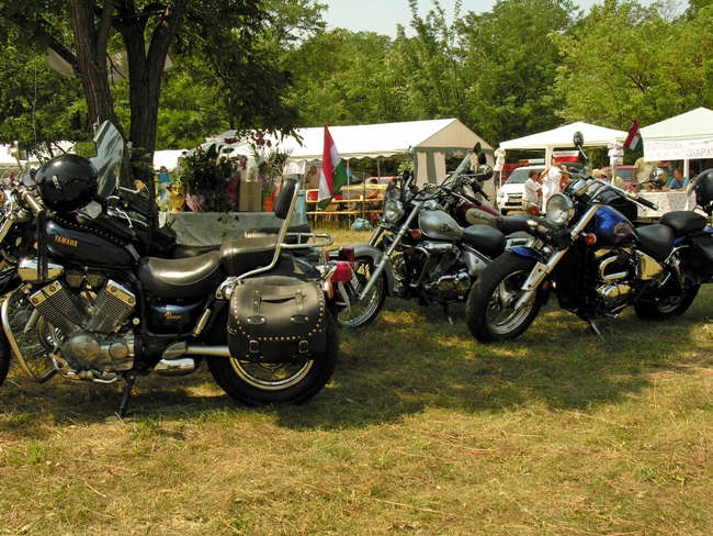 Veterán motorosok "gépei"