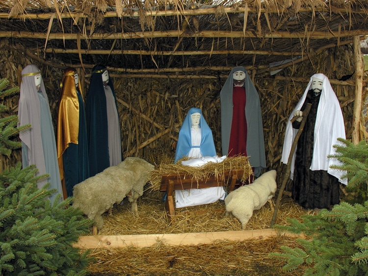 Életnagyságú betlehemet készítettünk